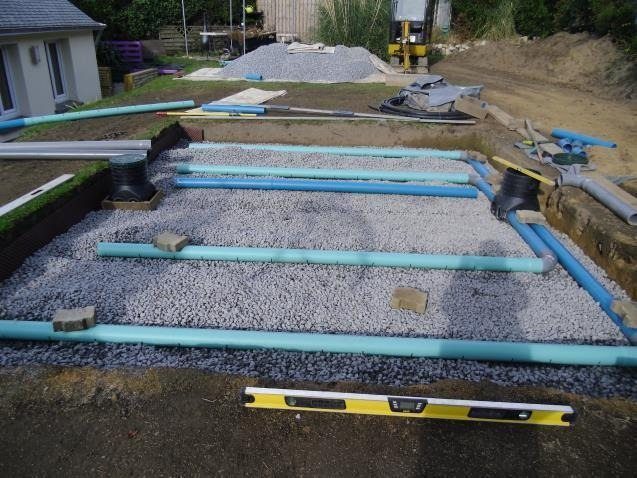 Filter bed and septic system components