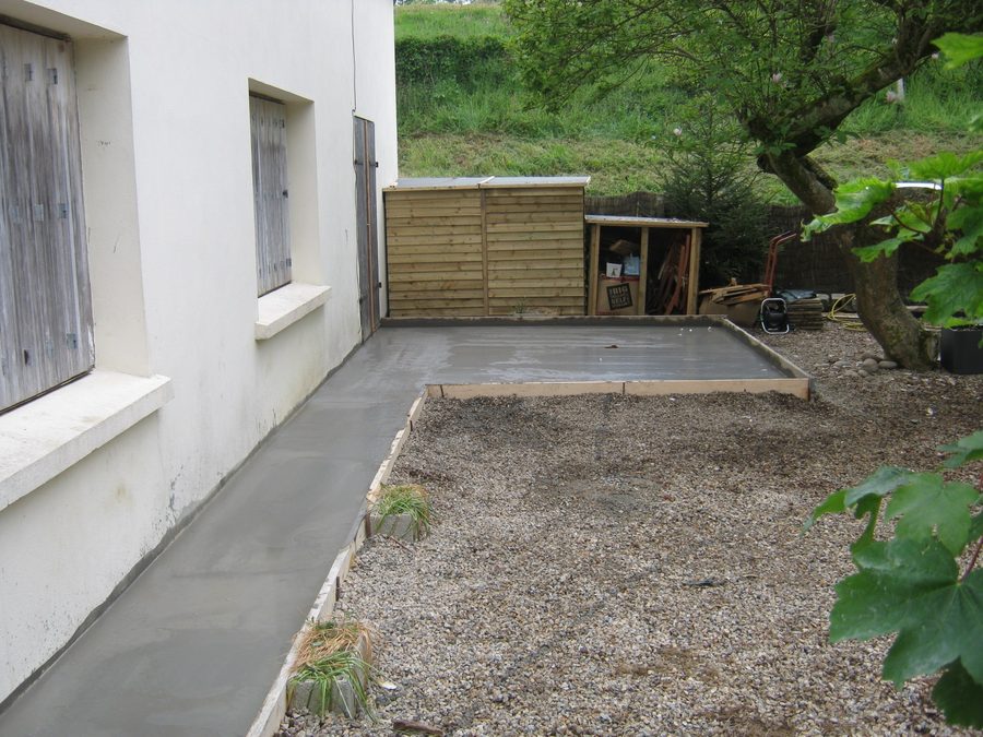 Terrace: the concrete base