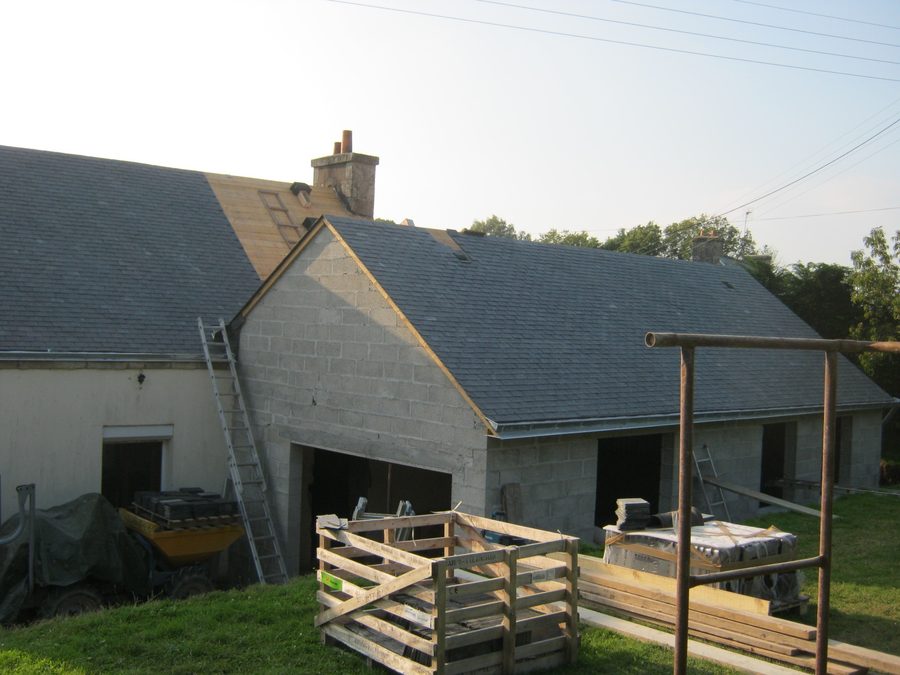 Extension roof finished in slate