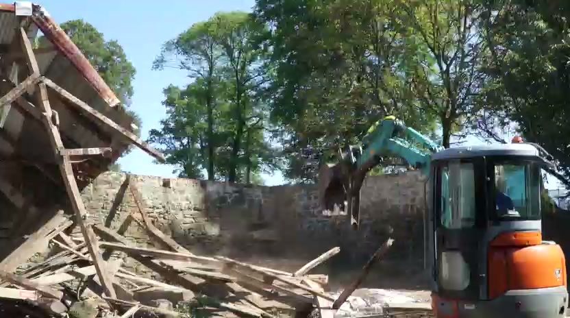 Lean-to demolition: cleared and ready